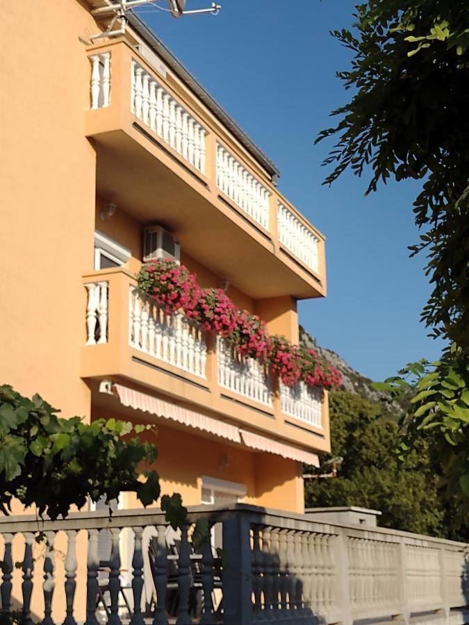Apartman "Anna" Брибир Екстериор снимка