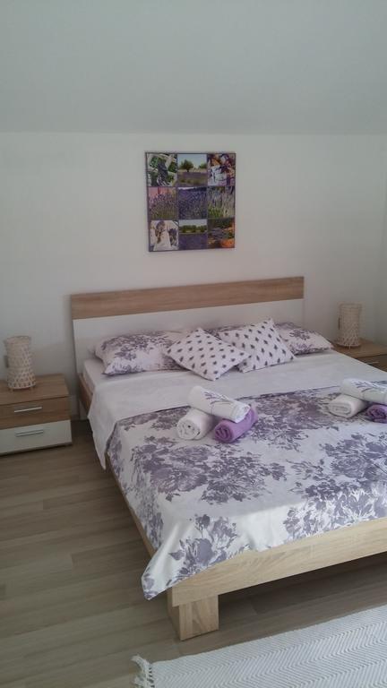 Apartman "Anna" Брибир Екстериор снимка
